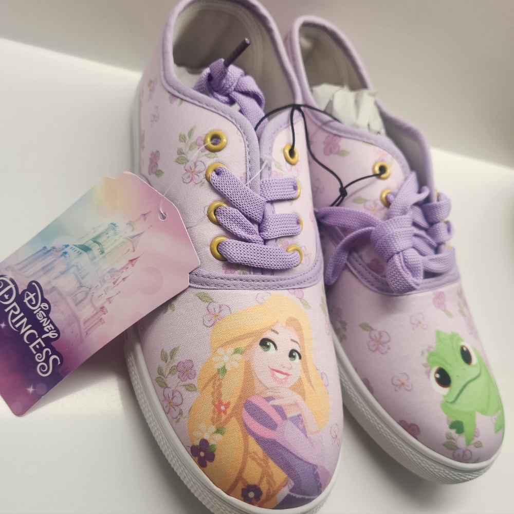 Disney Tangled Princess Rapunzel Pascal Flat Shoes Size 9 Brand New